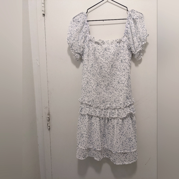 Princess Polly Dresses & Skirts - Princess Polly floral mini dress